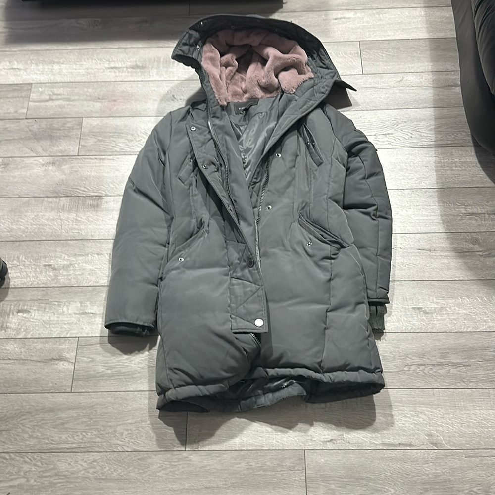 Bcbg winter jacket heavy. M